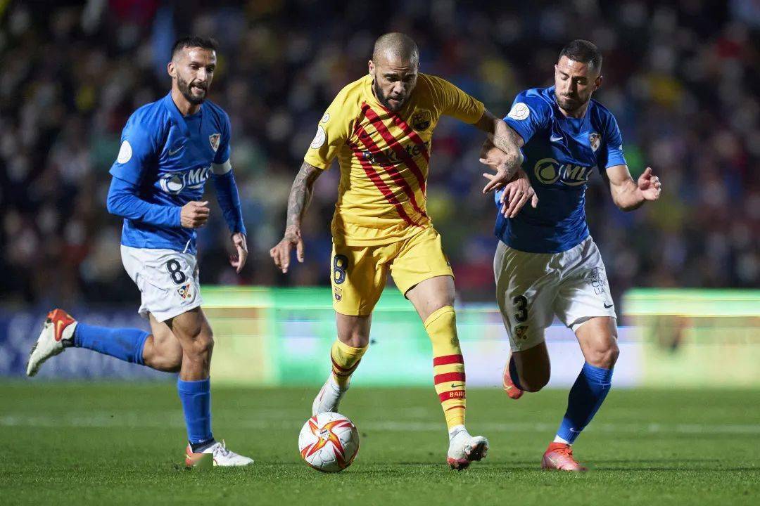 包含今夜体能课后，勒沃库森再遭质疑备战国王杯，信心回归，球队文化再被提及的词条